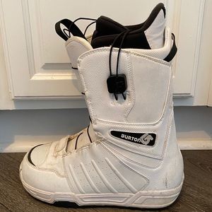 Burton Moto Boots, Men’s size 9